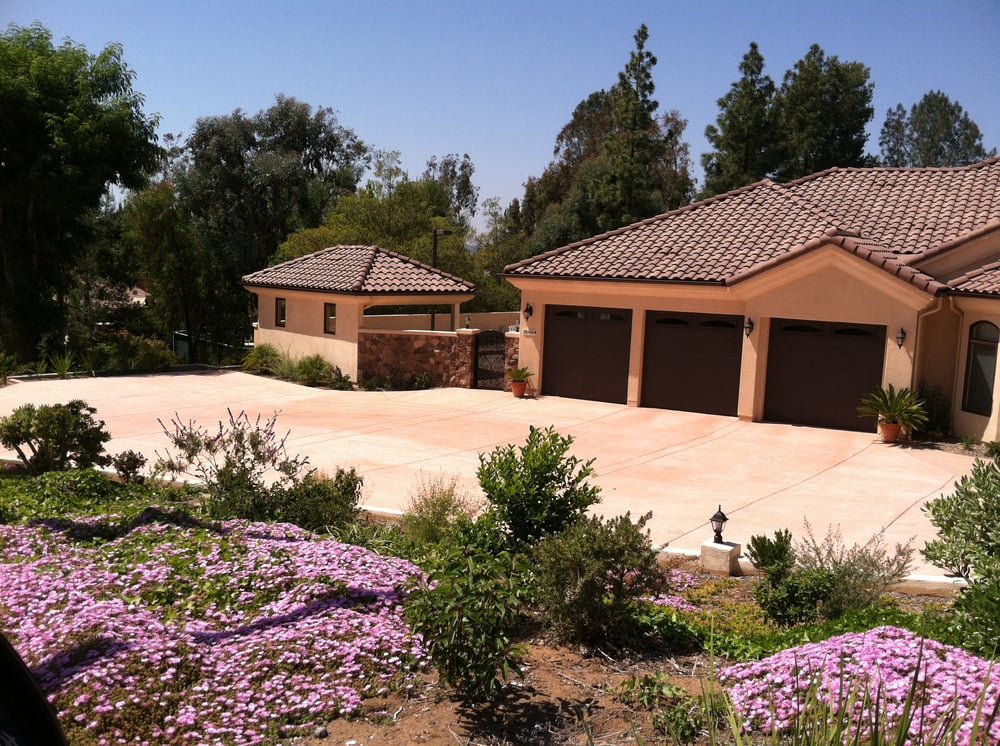 Slide of New Era Roofing