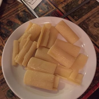 Hernando's Pizza Pub - This how many noodles we got with the $5.50 kids meal. Pretty disappointing for a restaurant we love! - Pizza Near Me - Winter Park, Colorado