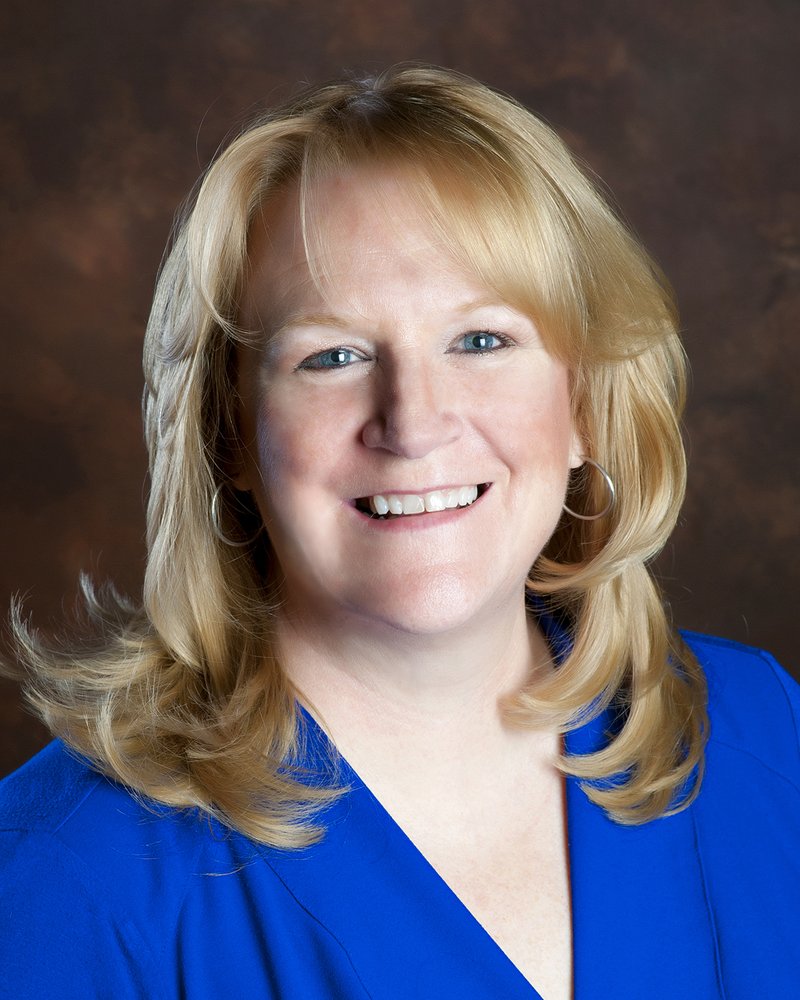 BONNIE ROUX ERA M. CONNIE LAPLANTE REAL ESTATE 2 Lyman St, South