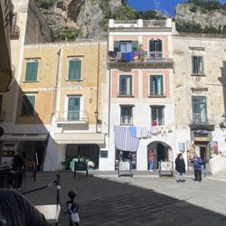 Mistral - Outside in the square