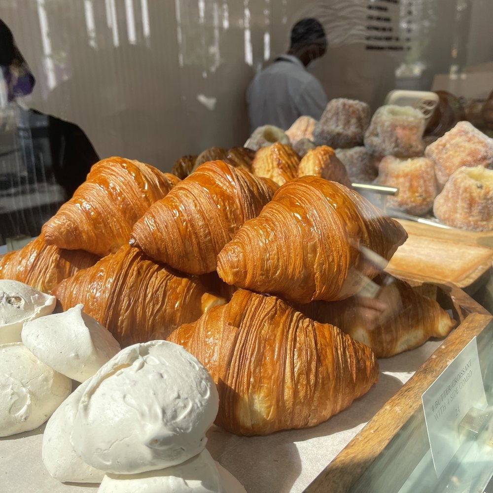 Le Beau - Patisserie/Cake Shop Near Me - Toronto, Ontario Le Beau - Patisserie/Cake Shop Near Me - Toronto, Ontario