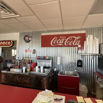 Wayside Soda Shop - What soda concoction will you get? - Beverage Store Near Me - Holbrook, Arizona
