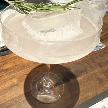 Yard House - Lavender Drop - Bars Near Me - East Rutherford, New Jersey Yard House - Lavender Drop - Bars Near Me - East Rutherford, New Jersey