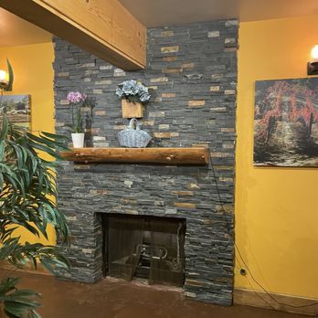 The Villa - Decor - Wine Bars Near Me - Twain Harte, California