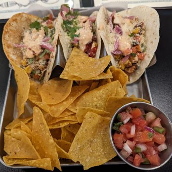 Active Ingredient Brewing Company - Chicken tacos with homemade chips and pico - Breweries Near Me - Malta, New York Active Ingredient Brewing Company - Chicken tacos with homemade chips and pico - Breweries Near Me - Malta, New York