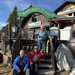 Tenne - Five stars on the cheese strudel (topfenstrudel). The best in Austria and we have done the research. Check out the smiles from this year.
