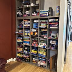 Round Table Tea Bar - Board Games!!