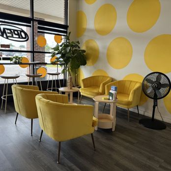Tealux Cafe - Indoor seating - Bubble Tea Near Me - Virginia Beach, Virginia Tealux Cafe - Indoor seating - Bubble Tea Near Me - Virginia Beach, Virginia