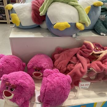 MINISO - Home Decor Near Me - Salinas, California