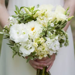 Sweet Emilia Jane - The bride's flowers (©Beth Herzhaft Photography)