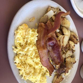 The Original Tryon House Restaurant - Scrambled eggs , Bacon (3 Strips), Home Fries - Breakfast & Brunch Near Me - Charlotte, North Carolina
