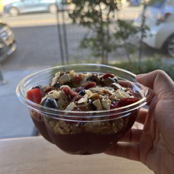 Palm Açai Café - Regular gatherer bowl - Cafes Near Me - Berkeley, California Palm Açai Café - Regular gatherer bowl - Cafes Near Me - Berkeley, California