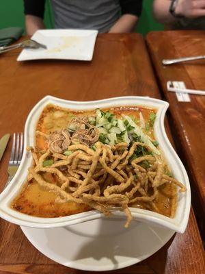 Daw Kun Thai by null