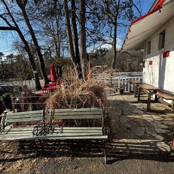 Lakeside Diner - Diners Near Me - Stamford, Connecticut