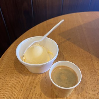 Cocohodo - Affogato (espresso + ice cream) - Coffee & Tea Near Me - Buena Park, California Cocohodo - Affogato (espresso + ice cream) - Coffee & Tea Near Me - Buena Park, California
