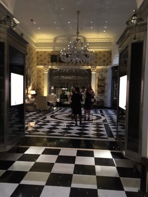 Beaufort Bar by null