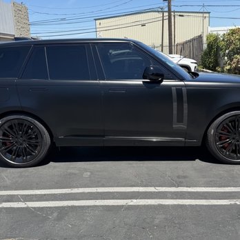 SAS Elite Tint - Range Rover - Vehicle Wraps Near Me - Van Nuys, California SAS Elite Tint - Range Rover - Vehicle Wraps Near Me - Van Nuys, California