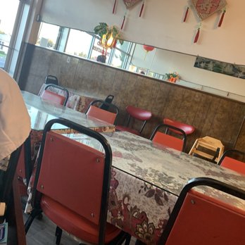 Jim's Restaurant - Dinning area - Chinese Near Me - Fresno, California