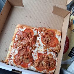 Della Sala's Pizza - It looks great..