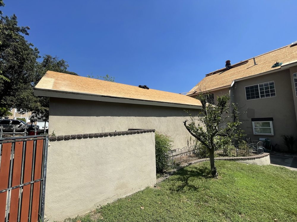 Slide of The Local Friendly Roofer