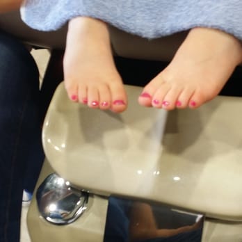 MOD Nails and Spa - Nail Salons Near Me - Edmond, Oklahoma