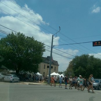 Blanco Lavender Festival - People walking to and from the festival. - Festivals Near Me - Blanco, Texas Blanco Lavender Festival - People walking to and from the festival. - Festivals Near Me - Blanco, Texas