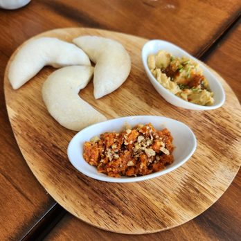 Boochmania - Sampler of fermented hummus and pita - Kombucha Near Me - San Francisco, California Boochmania - Sampler of fermented hummus and pita - Kombucha Near Me - San Francisco, California