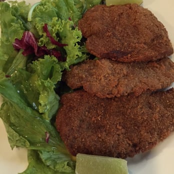 Zena Caffè - The meat with salad - Italian Near Me - São Paulo, SP