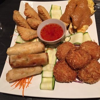 Bonanza Thai Restaurant - Spring rolls, curry puffs, chicken skewers and crispy chicken bites - Thai Near Me - Waverley, NSW