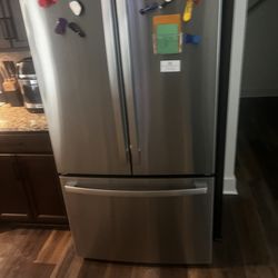 Hometown Appliance Repair - Our New GE refrigerator