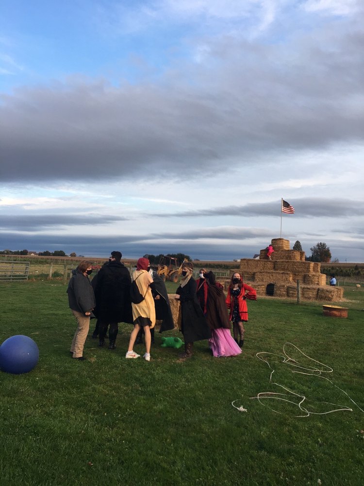 BARNYARD KINGDOM Updated September 2024 56 Photos 211 Donerville