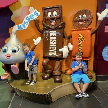 Hershey's Chocolate World - Fun at Chocolate World! - Kids Activities Near Me - Hershey, Pennsylvania Hershey's Chocolate World - Fun at Chocolate World! - Kids Activities Near Me - Hershey, Pennsylvania
