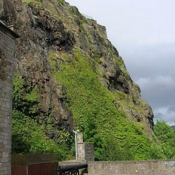 Dumbarton Castle - Castles Near Me - Dumbarton, WDU