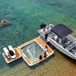 Aqua Flight - Yacht beach inflatable