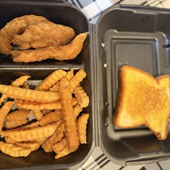 Zaxbys - Placed mobile order in the parking lot. Wait time was minimal. Made it home in less than 10 mins and this nasty sh!t was cold! - Chicken Wings Near Me - Chattanooga, Tennessee Zaxbys - Placed mobile order in the parking lot. Wait time was minimal. Made it home in less than 10 mins and this nasty sh!t was cold! - Chicken Wings Near Me - Chattanooga, Tennessee