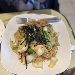 Tomi Sushi and Ramen - 5. Yakisoba