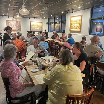 Nonna's - Monday night was packed. - Italian Near Me - Jensen Beach, Florida