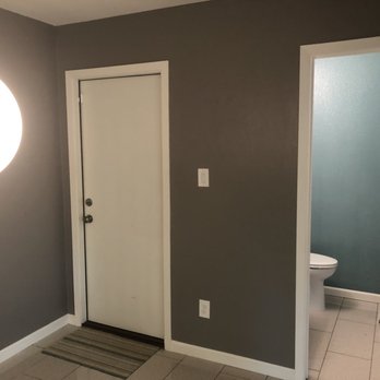 Scarmardo Painting - Finished breakfast area and bathroom. We love it. - Painters Near Me Scarmardo Painting - Finished breakfast area and bathroom. We love it. - Painters Near Me