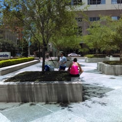 Downtown Orlando Tours - Meeting place outdoors