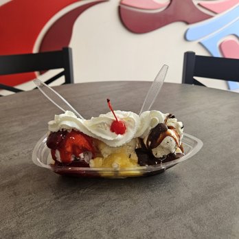 Sweet Tooth Sip & Scoop - Ice Cream & Frozen Yogurt Near Me - Dubois, Idaho Sweet Tooth Sip & Scoop - Ice Cream & Frozen Yogurt Near Me - Dubois, Idaho