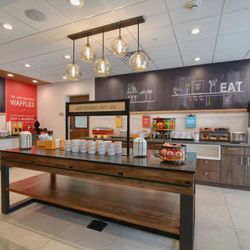 Hampton Inn Lincoln White Mountains - Breakfast Area
