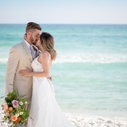 Melissa Bernazzani Photography - Beautiful Wedding Photography at Santa Rosa Beach, FL.