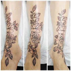 Hao Tattoo - Tattoo, Flower tattoo, black and white tattoo