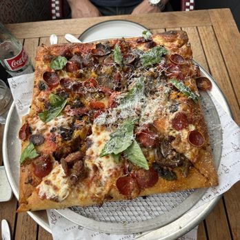 Truly Pizza - Suprema (my favorite) - Pizza Near Me - Dana Point, California
