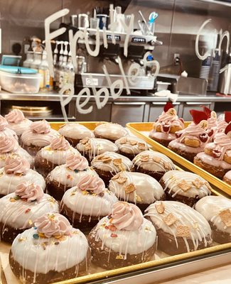Saint Honoré Doughnuts & Beignets by null