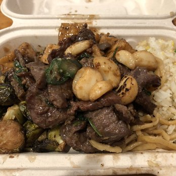 Blurr Kitchen - 1/2 fried rice/garlic noodles, 1/2 tofu & beef w/ Brussel sprouts - Asian Fusion Near Me - Santa Clara, California Blurr Kitchen - 1/2 fried rice/garlic noodles, 1/2 tofu & beef w/ Brussel sprouts - Asian Fusion Near Me - Santa Clara, California