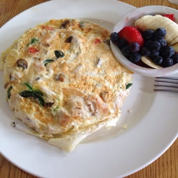 Sara's Kitchen - Huge omelette! - Breakfast & Brunch Near Me - Palm Beach Gardens, Florida Sara's Kitchen - Huge omelette! - Breakfast & Brunch Near Me - Palm Beach Gardens, Florida