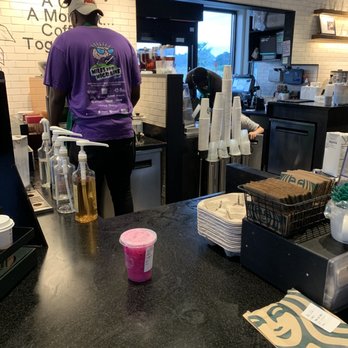 Starbucks - Coffee & Tea Near Me - Edison, New Jersey