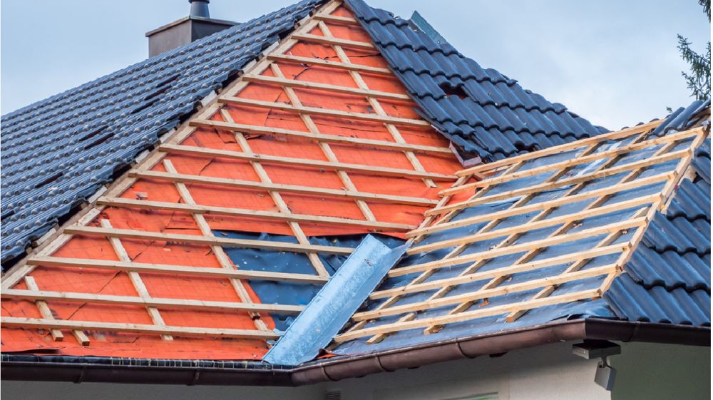 Slide of Houston Roof solutions