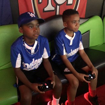 Level Up Game Truck - Game Truck Rental Near Me Level Up Game Truck - Game Truck Rental Near Me